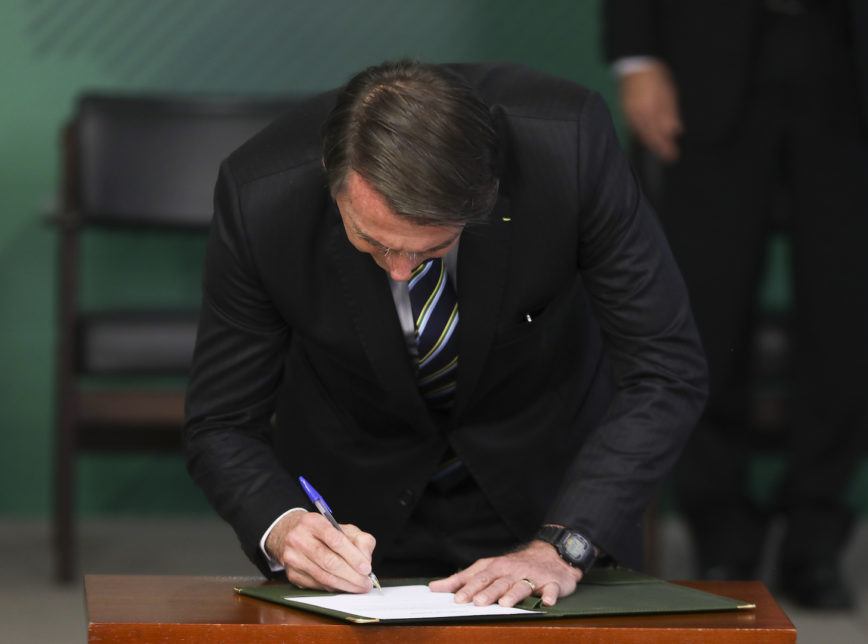 Bolsonaro sanciona lei que remaneja R$ 9,3 bilhões do Bolsa Família para o Auxílio Brasil - Foto: Sérgio Lima/Poder 360