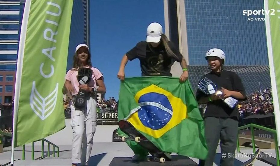 As duas brasileiras, Pâmela e Rayssa, garantiram o primeiro e segundo lugar do mundial de skate - Foto: Reprodução