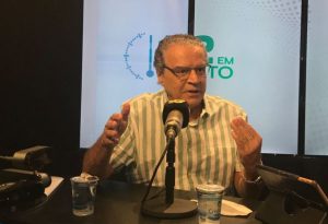 Ex-ministro Henrique Alves em entrevista à 98 FM - Foto: Milka Moura / 98 FM