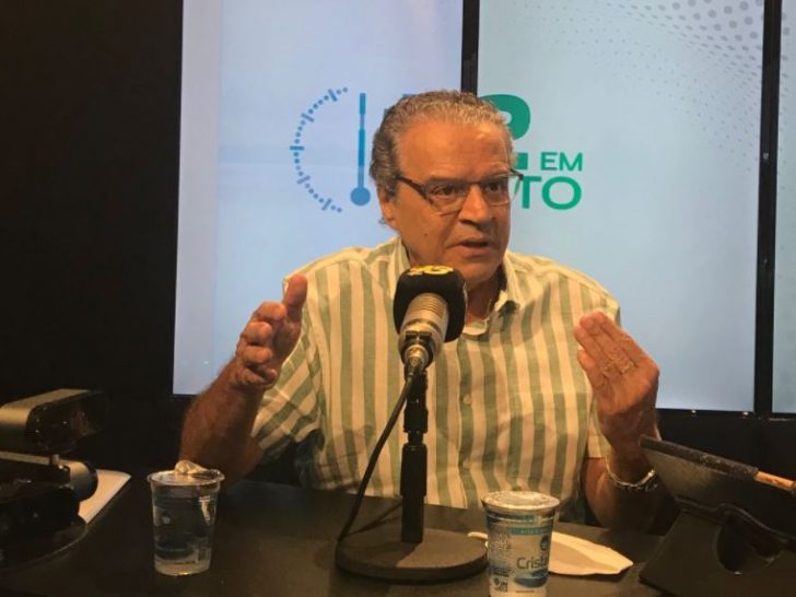 Ex-ministro Henrique Alves em entrevista à 98 FM - Foto: Milka Moura / 98 FM