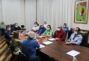 Decisões foram tomadas pelo prefeito após reunião do Comitê Científico do Município - Foto: Divulgação