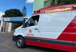 Funcionária tem mão prensada por máquina de pão em supermercado - Foto: CBMDF/Divulgação