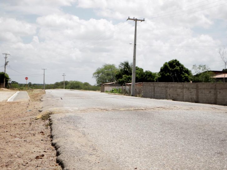 Governo assina ordem de serviço para restauração da RN-233 – Foto: Elisa Elsie