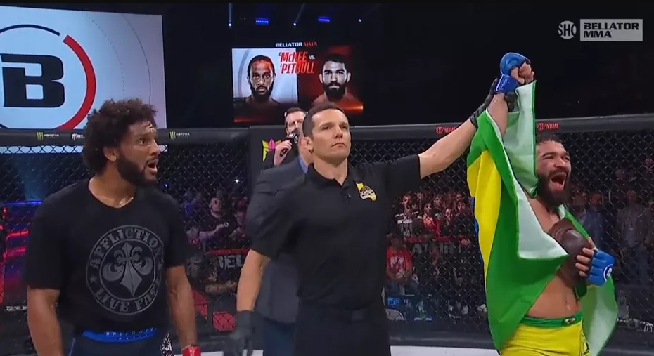 Lutador potiguar retoma cinturão no MMA após ganhar revanche contra fenômeno americano - Foto: Reprodução/ESPN