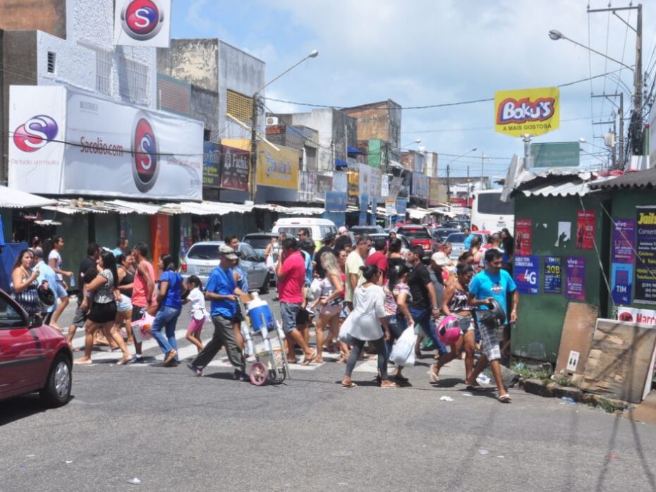 População natalense no comércio popular do Alecrim