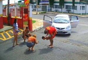 Bombeiro salva menino de 2 anos que se engasgou com moeda em Goiás - Foto: Reprodução