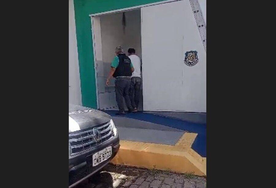 Segundo informações, o homem foi condenado a 13 anos e 4 meses de prisão por estuprar uma menina de 11 anos. Foto: Polícia Civil