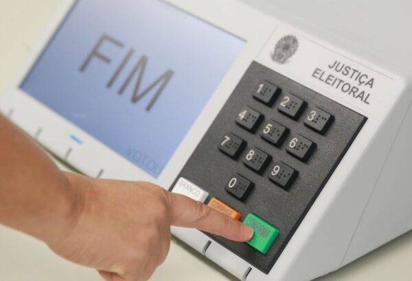 Eleitores vão às urnas em outubro deste ano para escolher novos prefeitos e vereadores - Foto: Antonio Augusto / TSE