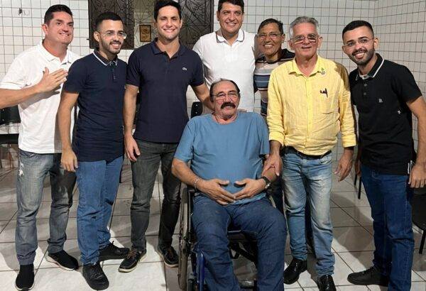 Rafael Motta anunciou presidente da Associação dos Deficientes Físicos do RN como candidato a vice - Foto: Reprodução