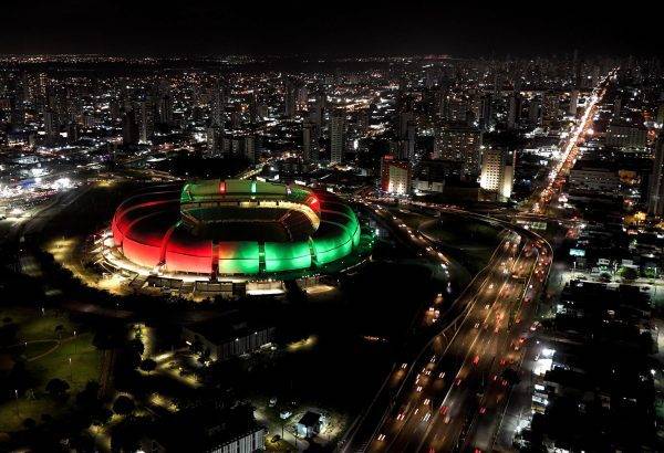 Vista aérea da Arena das Dunas, em Natal, com nova estrutura de iluminação - Foto: Divulgação