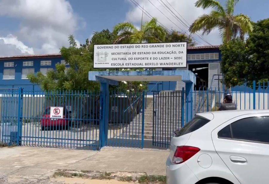 Fachada da Escola Estadual Berilo Wanderley, em Natal - Foto: Eryka Silva / 98 FM