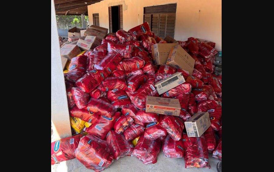 Carga de café roubada foi encontrada em granja na Grande Natal — Foto: PMRN/Divulgação