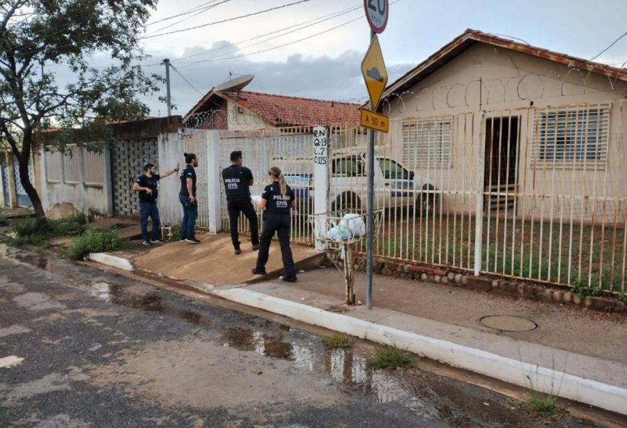 Polícia durante cumprimento de mandados em cidades do Mato Grosso nesta quarta-feira (15) - Foto: Reprodução