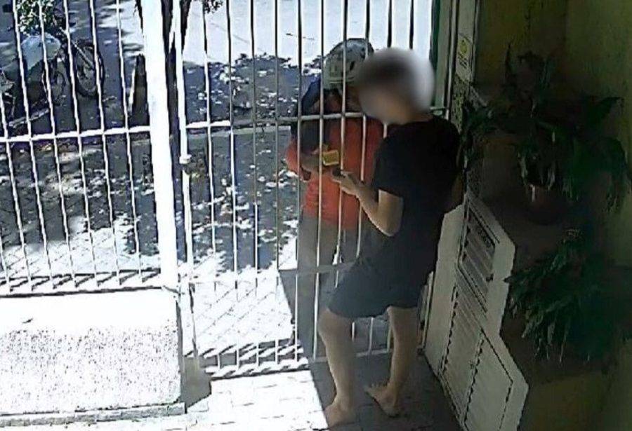 Jovem tomou maquininha da mão de falso entregador em São Paulo - Foto: Reprodução