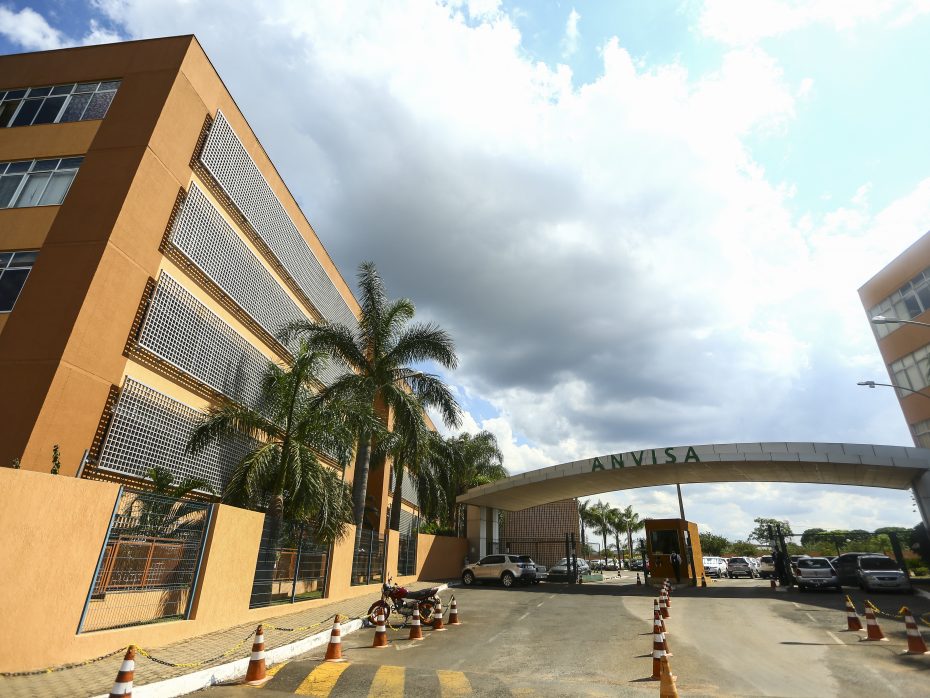 Fachada do edifício sede da Agência Nacional de Vigilância Sanitária (Anvisa). - Foto: Marcello Casal Jr.