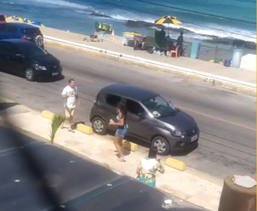 Crime aconteceu em frente a um hotel onde as vítimas estavam hospedadas - Foto: Reprodução