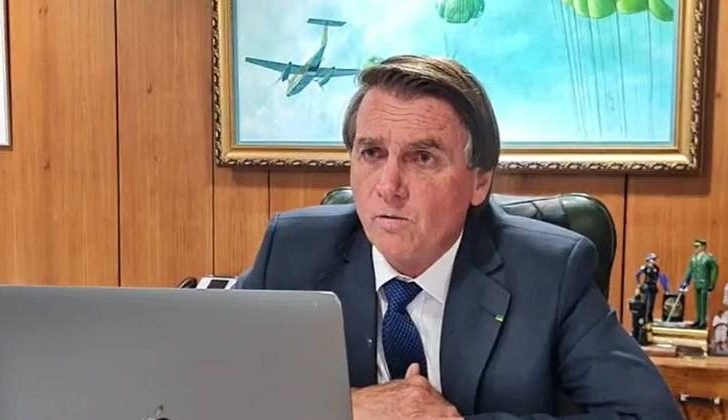 Bolsonaro diz que daria 'murro na mesa' da Petrobras se isso resolvesse problema de combustíveis - Foto: Reprodução | Internet