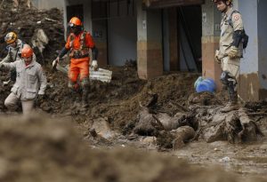 Temporal de domingo em Petrópolis tem cinco mortos e desaparecidos, afirma Defesa Civil - Foto: Fernando Frazão/Agência Brasil