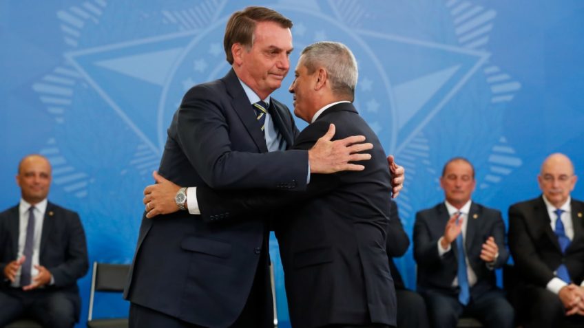 Bolsonaro sinaliza que general Braga Netto será vice - Foto: Alan Santos/PR