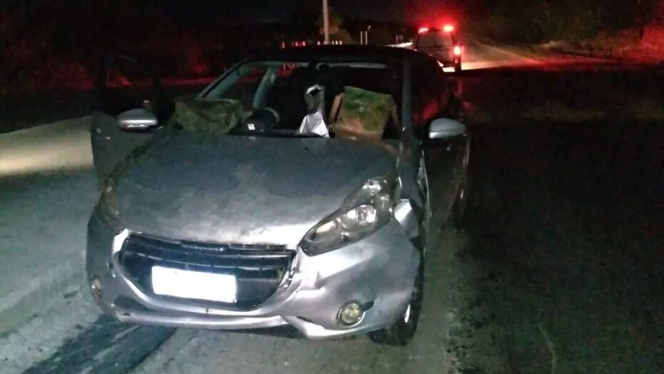 Veículo é roubado por bandidos armados em arrastão a granja na Reta Tabajara - Foto: Reprodução/11º BPM