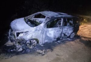 Polícia encontra corpo carbonizado dentro de carro incendiado na Grande Natal - Foto: Divulgação/PM