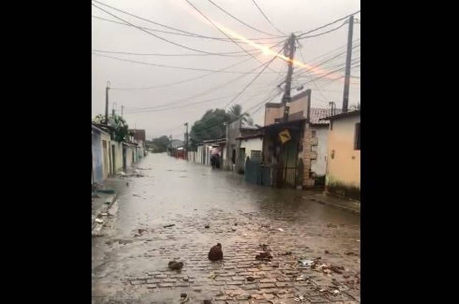 Desabrigados por causa de alagamentos são acolhidos em escola na Zona Norte  de Natal: 'Foi muito desespero', Rio Grande do Norte