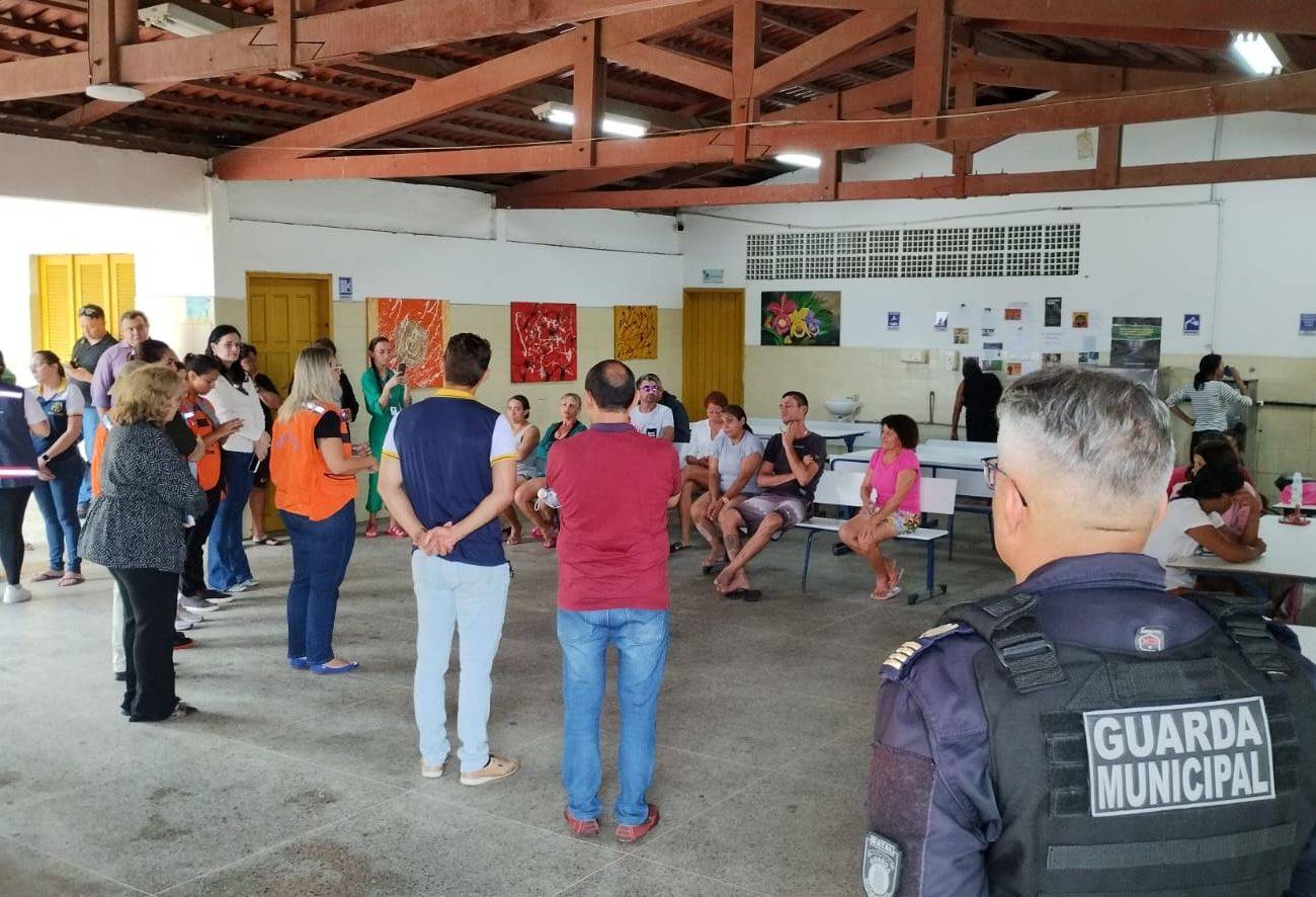 Desabrigados por causa de alagamentos são acolhidos em escola na Zona Norte  de Natal: 'Foi muito desespero', Rio Grande do Norte