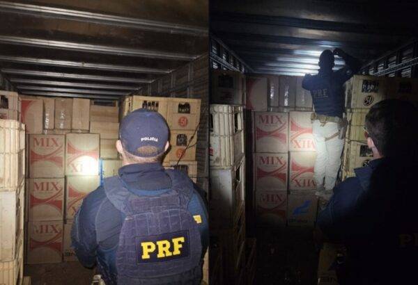 Os policiais rodoviários federais encontraram por volta de 145 mil maços de cigarros contrabandeados sendo transportados no veículo. Foto: PRF