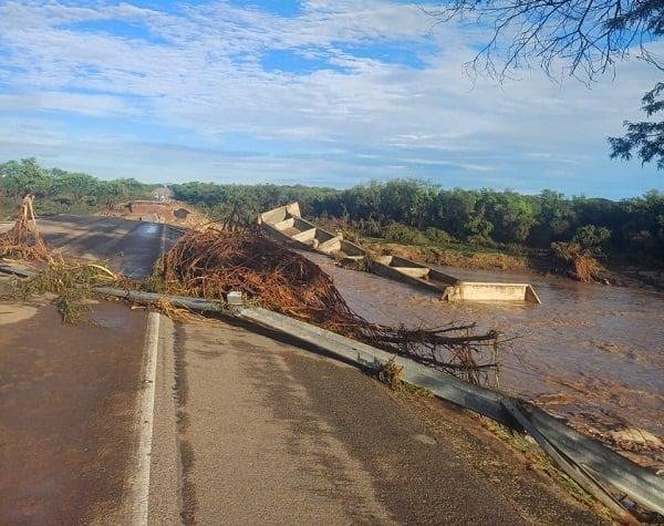 Trecho destruído da BR-304