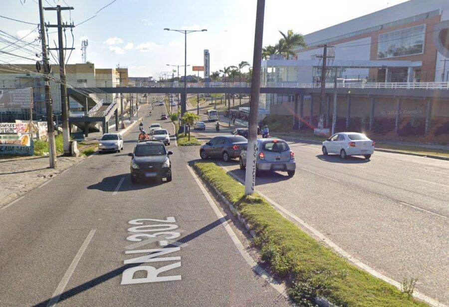 Avenida João Medeiros Filho, na Zona Norte de Natal - 