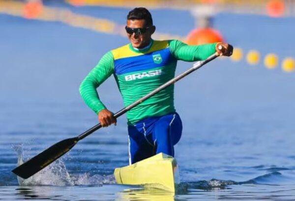 Isaquias Queiroz é esperança de medalha para o Brasil na canoagem — Foto: Divulgação/Confederação Brasileira de Canoagem