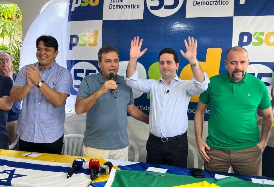 Carlos Eduardo apresenta Jacó Jácome como candidato a vice, ao lado de Luciano Nascimento e Sargento Gonçalves - Foto: Eryka Silva / 98 FM