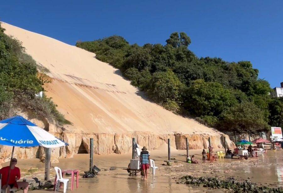 Morro do Careca, na Praia de Ponta Negra, em Natal -