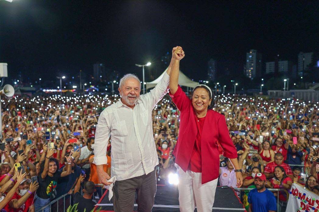 Governadora Fátima Bezerra e presidente Lula durante evento da pré-campanha de 2022 em Natal - Foto: Ricardo Stuckert / PR