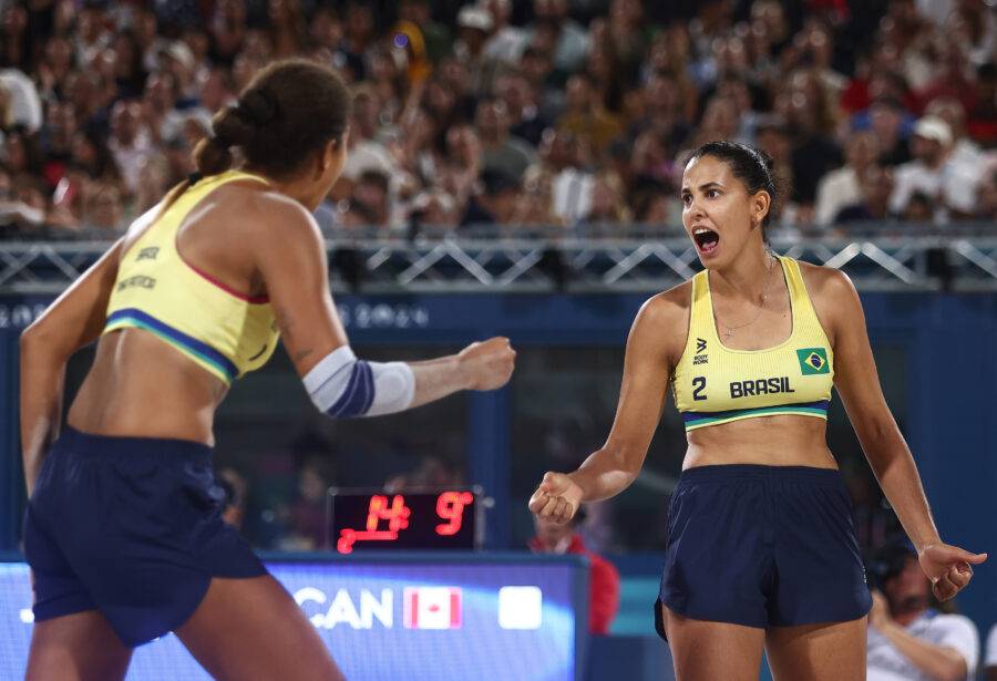 A dupla brasileira Duda e Ana Patricia e enfrentou as canadenses Melissa e Brandie na final olímpica. Foto: Luiza Moraes/COB.