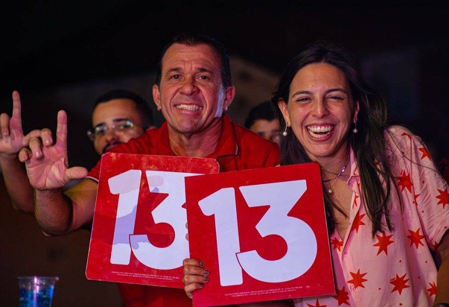 Candidata a prefeita Natália Bonavides (PT) com vice Milklei Leite (PV) - Foto: Reprodução